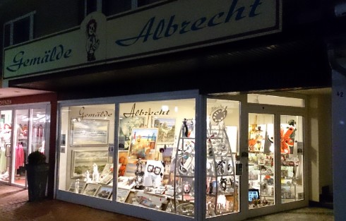 Ausstellungsfenster Alleestraße