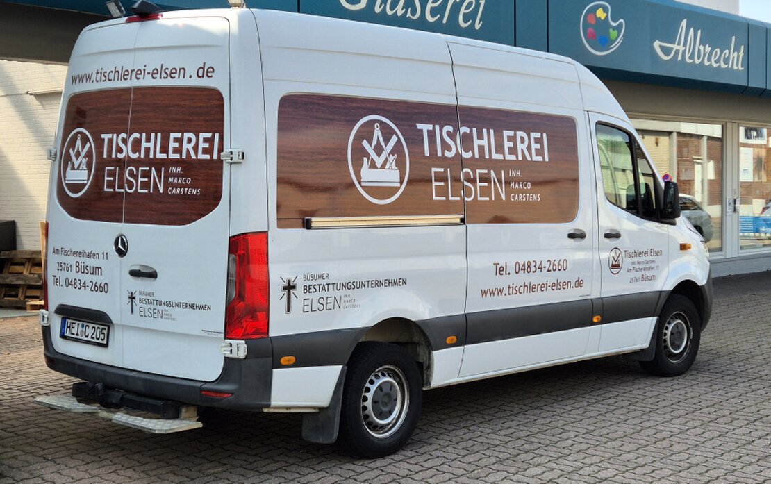 Fahrzeug Werbebeklebung
